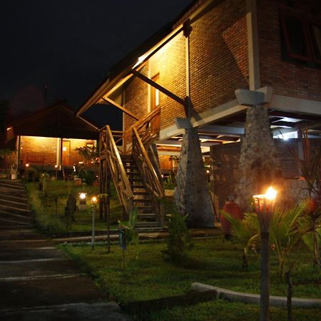 Disaster Oasis Hotel Kaliurang Buitenkant foto