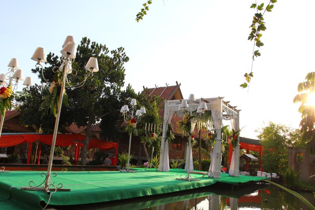 Disaster Oasis Hotel Kaliurang Buitenkant foto