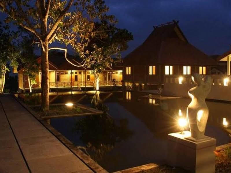 Disaster Oasis Hotel Kaliurang Buitenkant foto