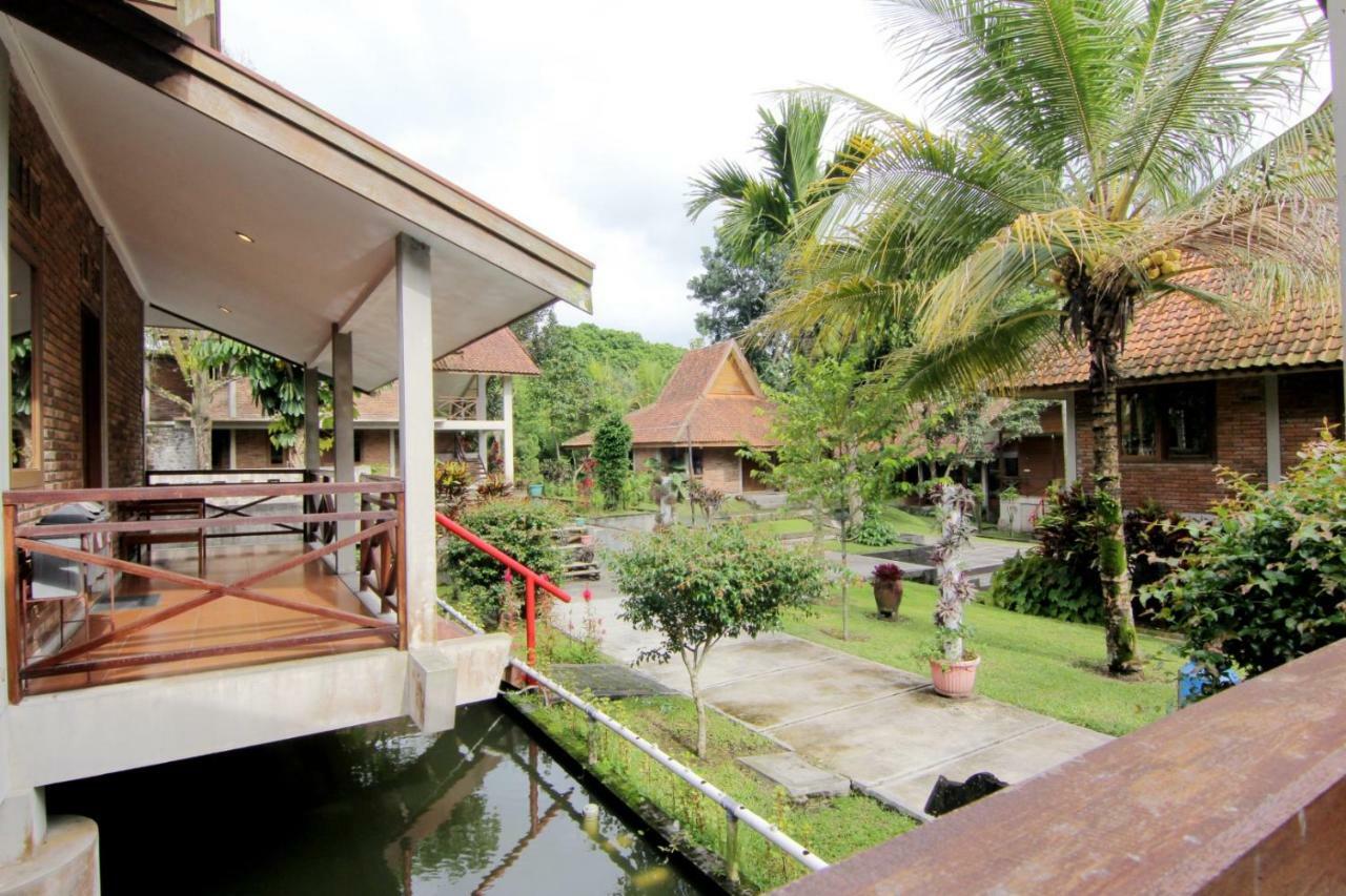 Disaster Oasis Hotel Kaliurang Buitenkant foto
