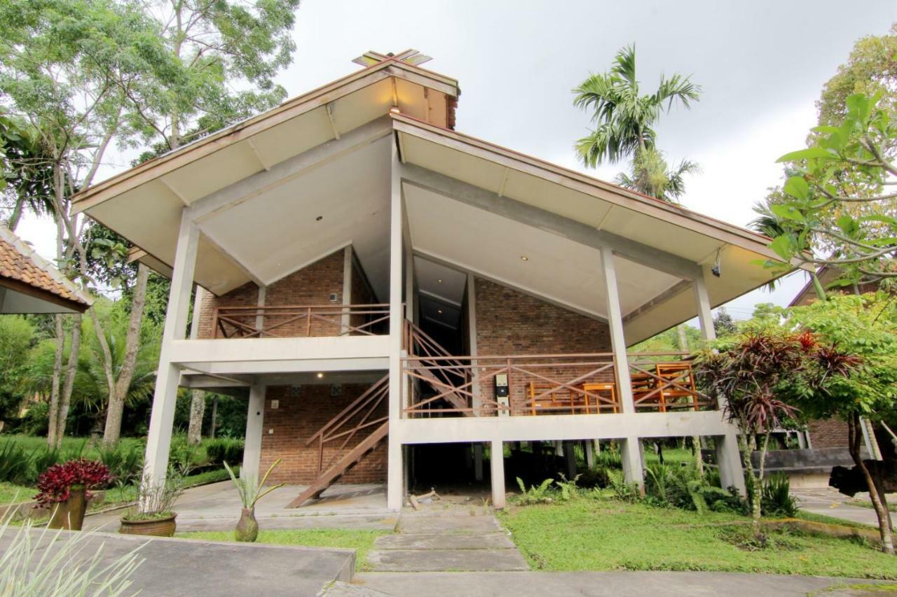 Disaster Oasis Hotel Kaliurang Buitenkant foto